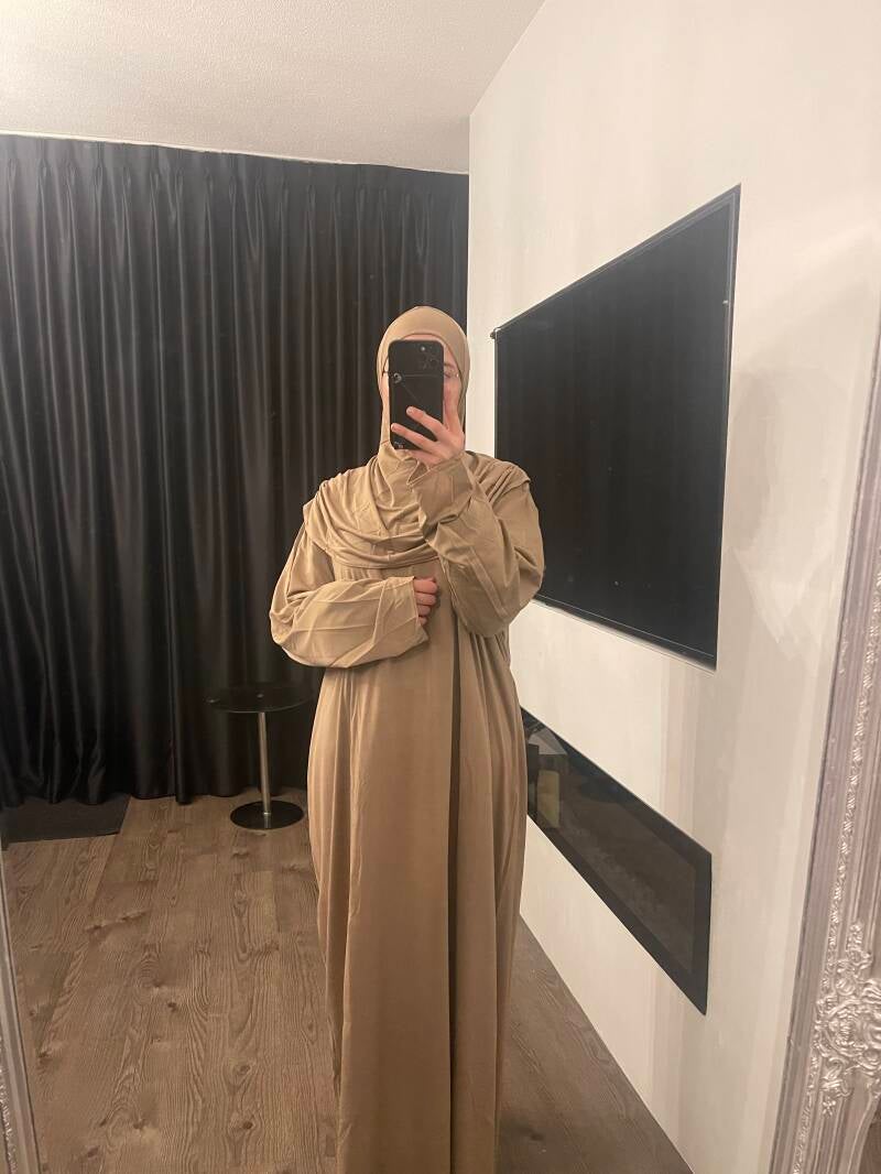 Gebedsjurk 1-delig lichtbruin 2 VOOR €14,95 korting wordt automatisch verrekend in winkelmandje! (kleuren mixen is toegestaan)