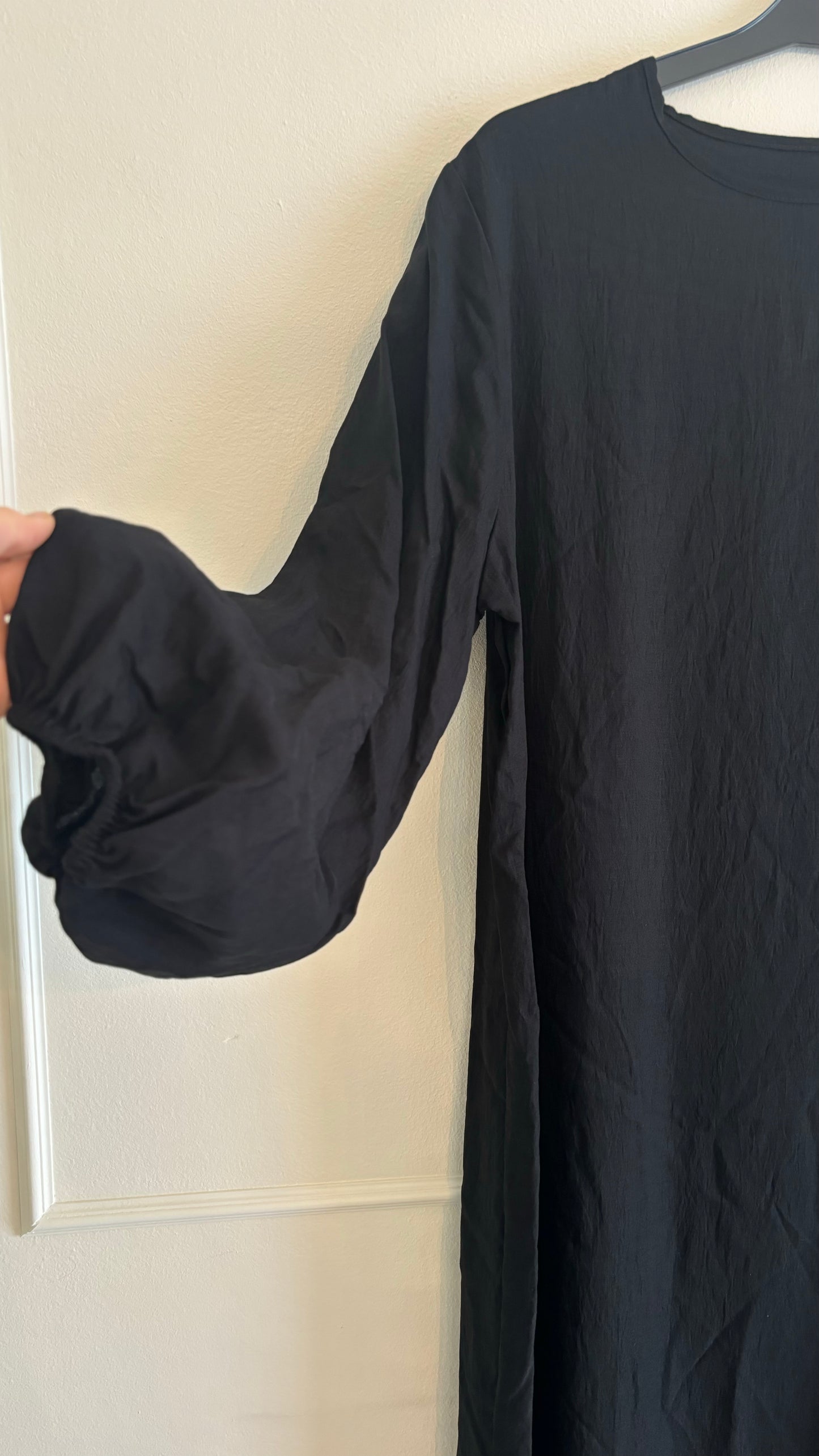 Abaya ballon sleeve zwart