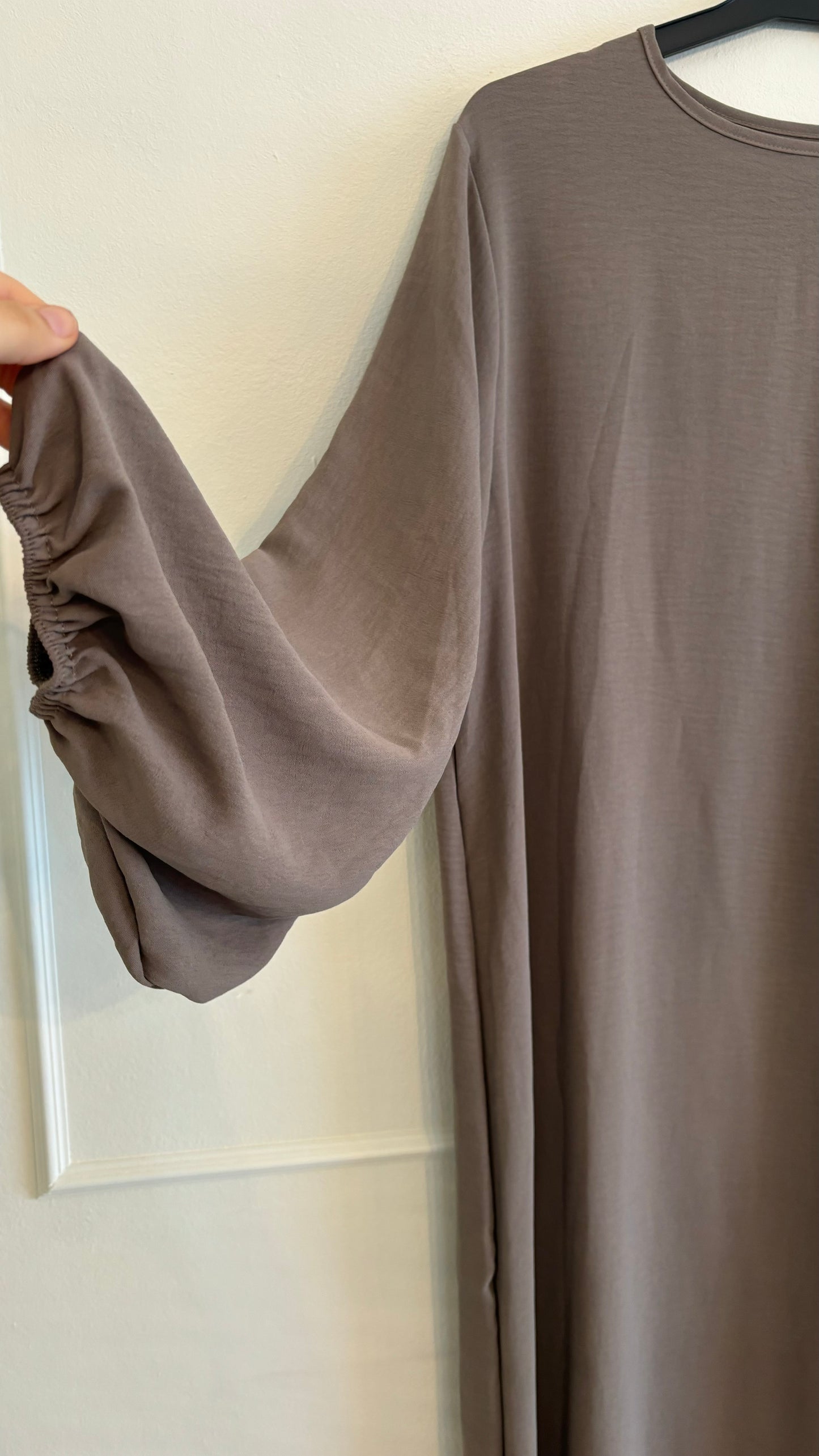 TALL abaya ballon jazz taupe